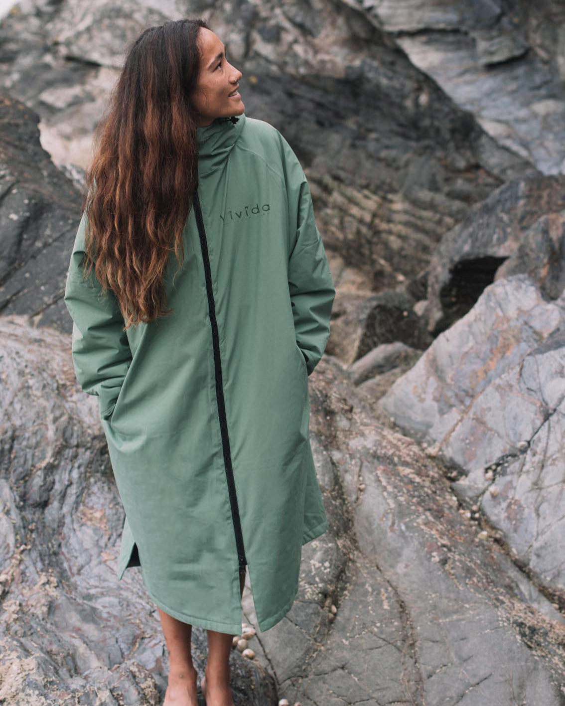 All Weather Sherpa Changing Robe Aventurine Green The Wild Swim Store Ltd