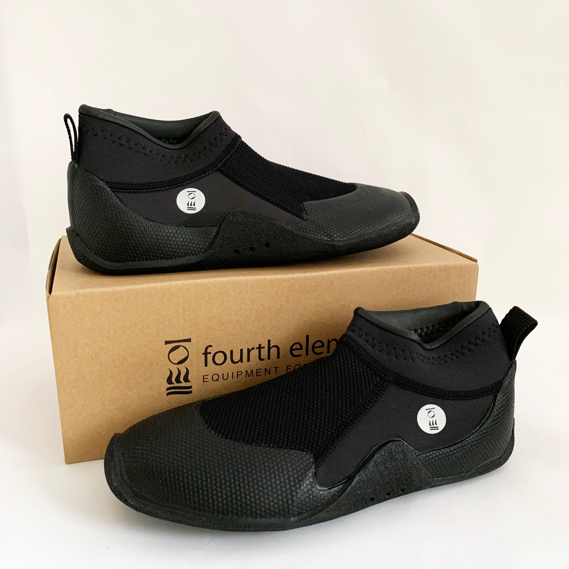 neoprene black boots for swimming with box