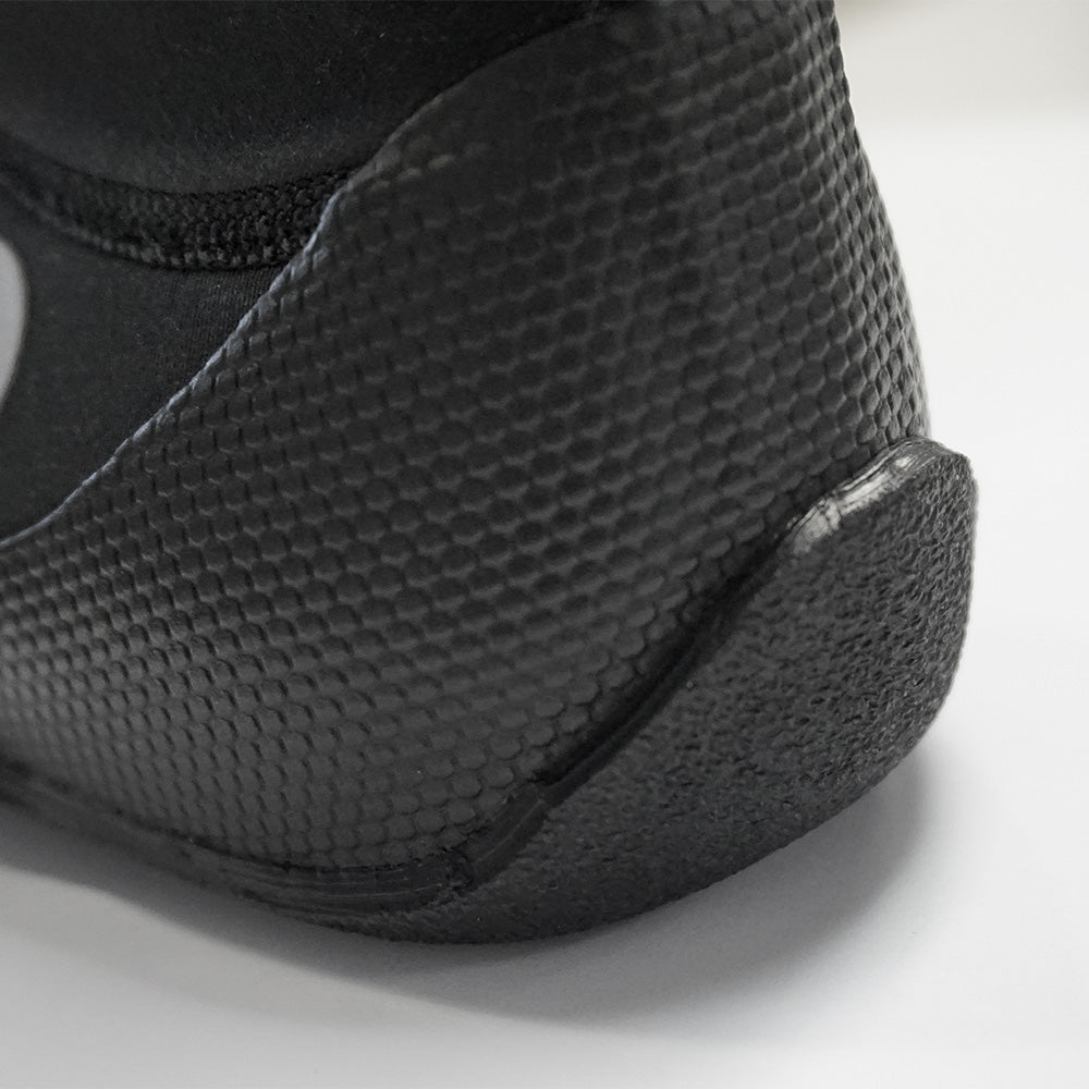 black neoprene boots detail
